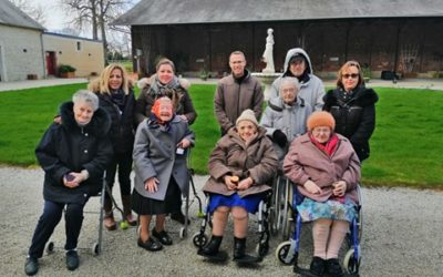 Les résidents du Moulins au Roy en visite à Soignolles.